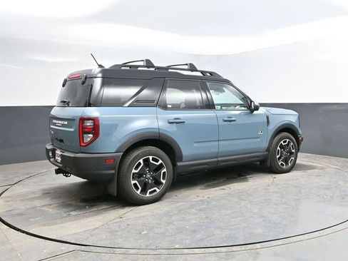 Used 2023 Ford Bronco Sport Outer Banks w/ Tech Package AWD/4WD image 8