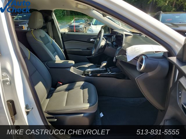 Used 2025 Chevrolet Trax ACTIV w/ Driver Confidence Package FWD image 25
