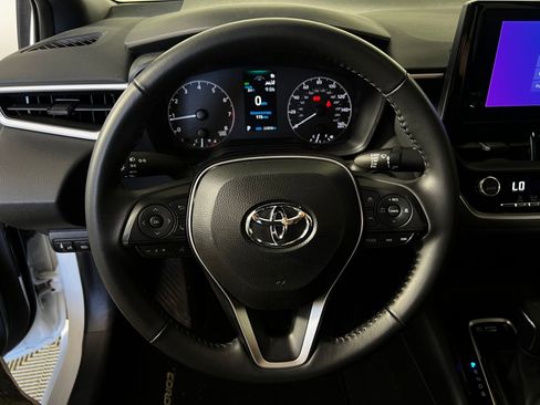 Certified 2024 Toyota Corolla SE FWD image 9