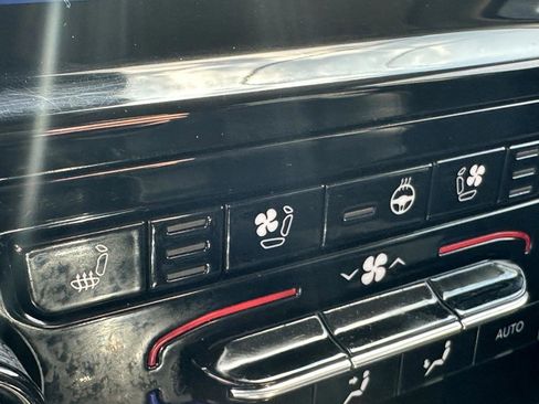 Certified 2023 Jeep Grand Cherokee L Limited w/ Luxury Tech Group II image 24