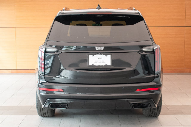 Used 2024 Cadillac XT6 Sport w/ LPO, ONYX Package AWD/4WD image 7