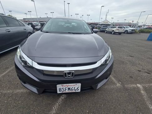 Used 2016 Honda Civic EX-T image 2