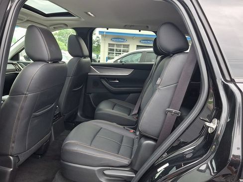 Used 2024 MAZDA CX-90 3.3 Turbo w/ Preferred Plus AWD/4WD image 13