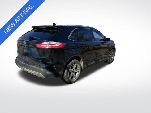 Used 2022 Ford Edge SEL w/ Convenience Package image 3