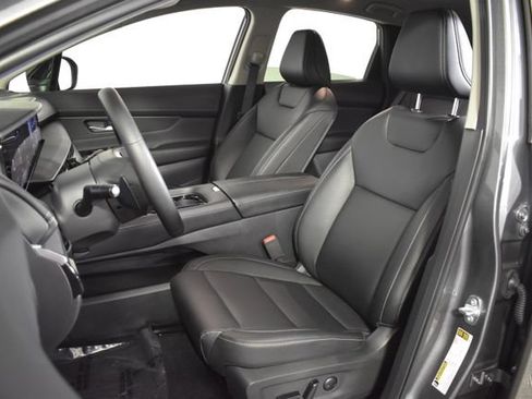 Certified 2025 Nissan Murano SV AWD/4WD image 9