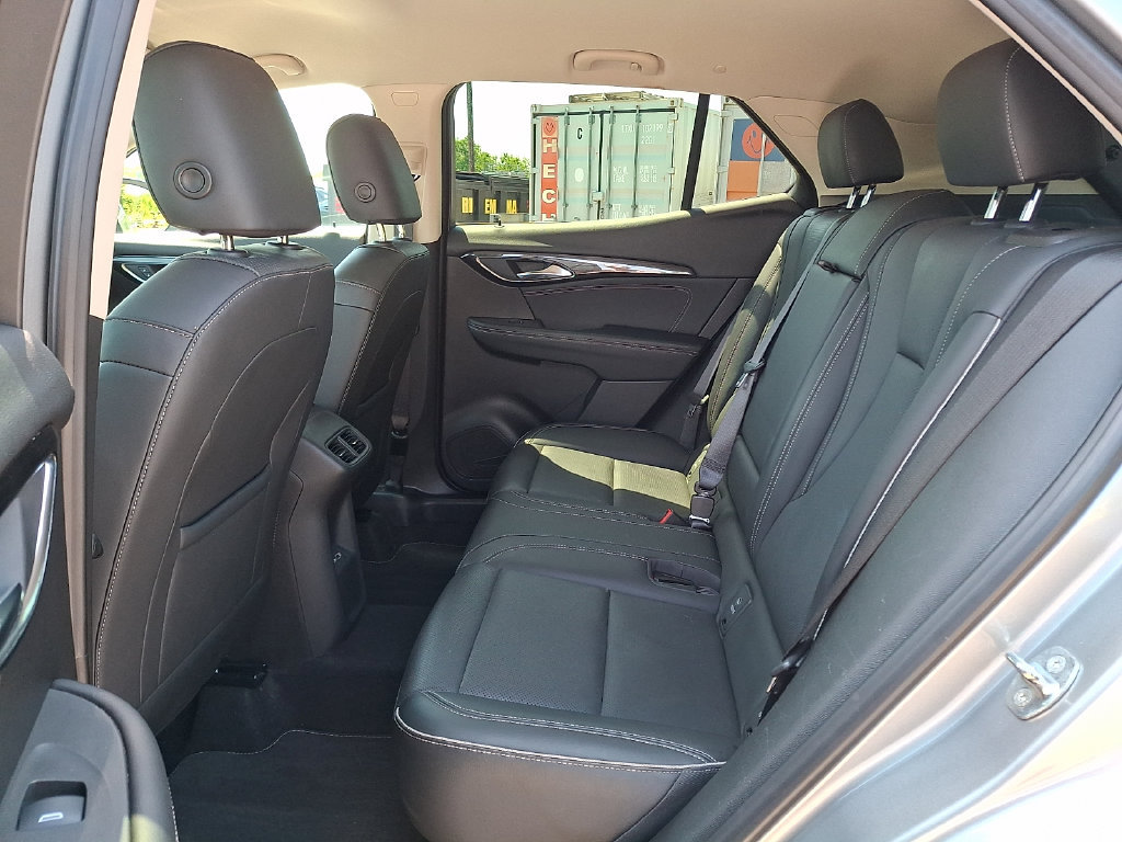 Used 2023 Buick Envision Essence AWD/4WD image 12