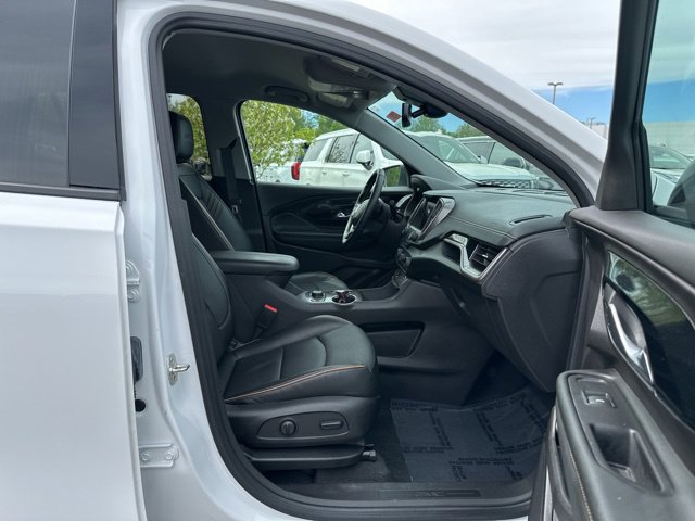 Used 2024 GMC Terrain AT4 w/ Infotainment Package II AWD/4WD image 12