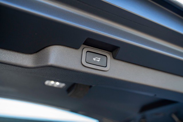 Used 2020 Land Rover Discovery HSE AWD/4WD image 93