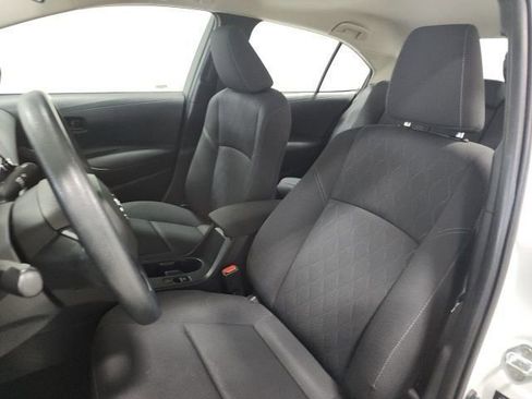 Used 2024 Toyota Corolla LE image 19