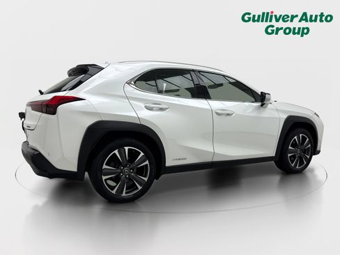 Used 2020 Lexus UX 250h w/ Accessory Package 2 AWD/4WD image 9