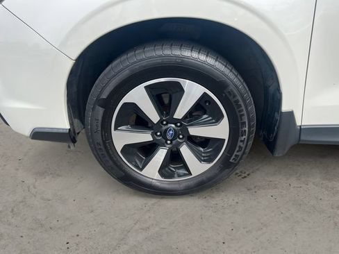 Used 2017 Subaru Forester 2.5i Premium AWD/4WD image 9
