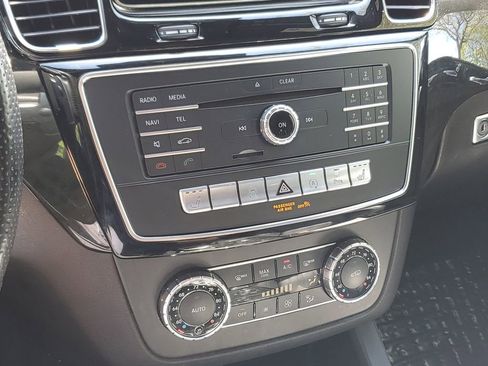 Used 2017 Mercedes-Benz GLS 450 4MATIC image 30