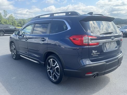 Used 2023 Subaru Ascent Limited w/ Technology Package AWD/4WD image 6