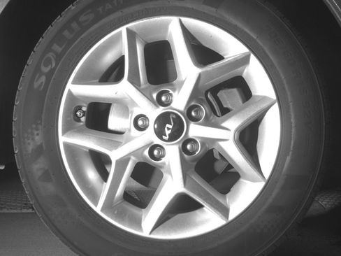 Used 2025 Kia Soul LX w/ LX Technology Package FWD image 18