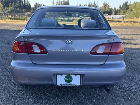 Used 1998 Toyota Corolla LE FWD image 4