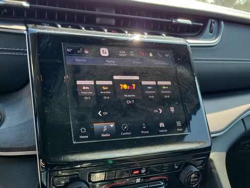 Used 2021 Jeep Grand Cherokee L Limited image 26