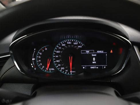 Used 2021 Chevrolet Trax LT image 23