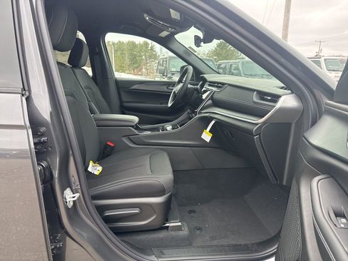 New 2026 Jeep Grand Cherokee Laredo image 27