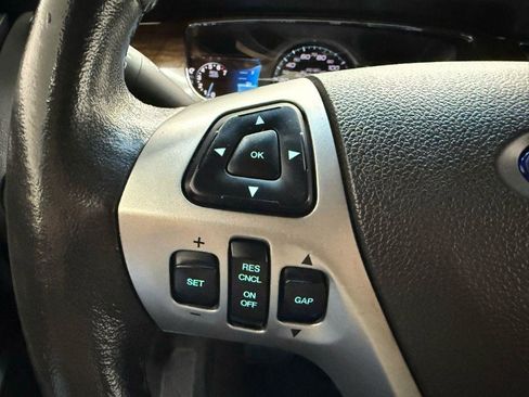 Used 2013 Ford Taurus Limited image 13