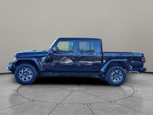 New 2026 Jeep Gladiator Sport AWD/4WD image 9