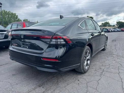 Used 2023 Honda Accord EX image 2
