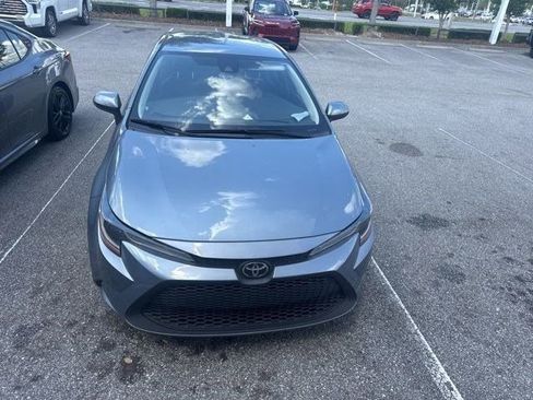 Used 2022 Toyota Corolla LE FWD image 9