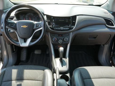 Used 2019 Chevrolet Trax LT w/ LT Convenience Package AWD/4WD image 20