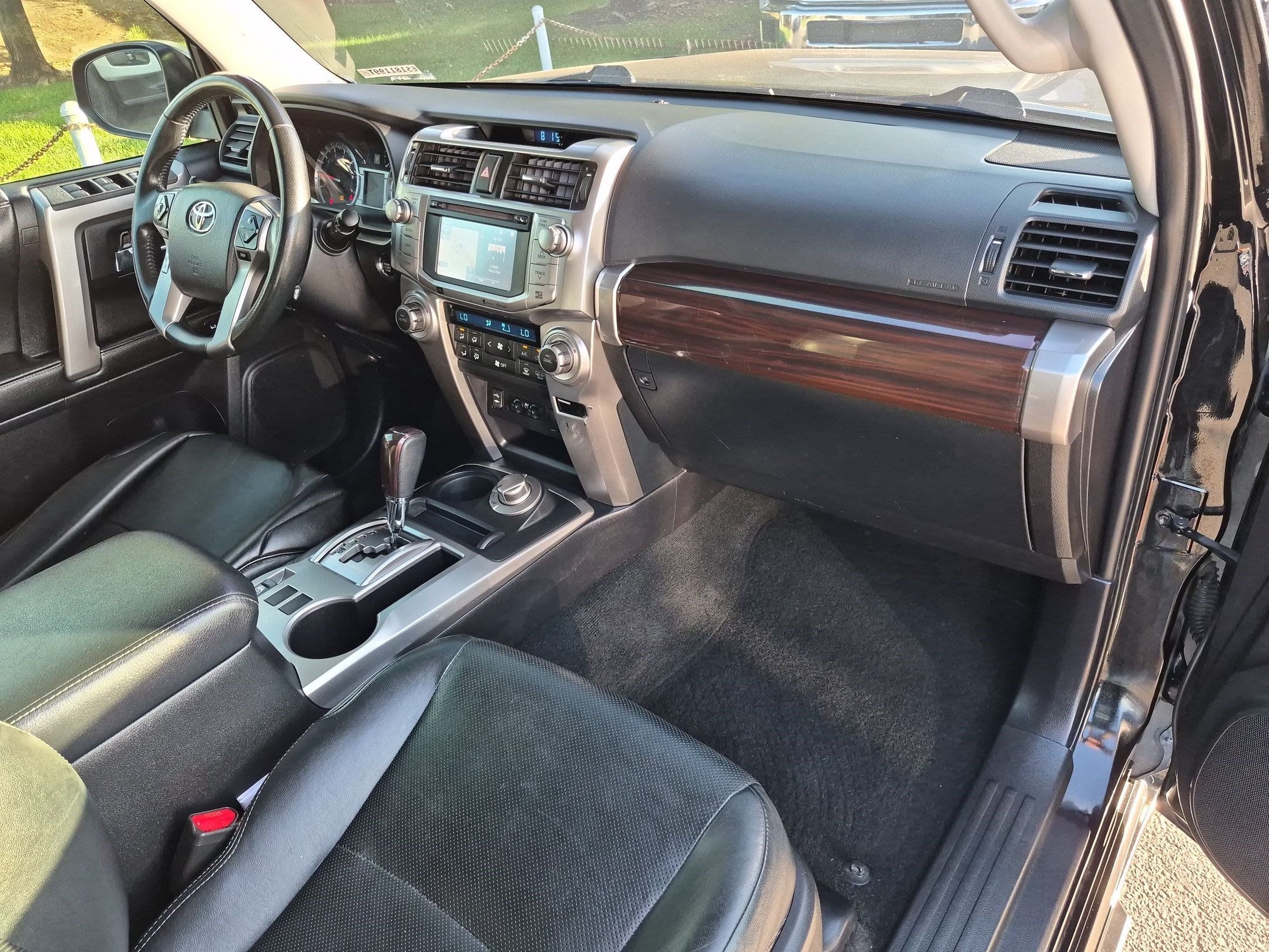 Used 2014 Toyota 4Runner Limited AWD/4WD image 35