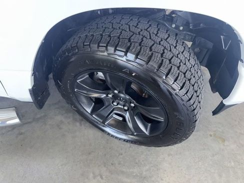 Used 2023 RAM 1500 Big Horn AWD/4WD image 12