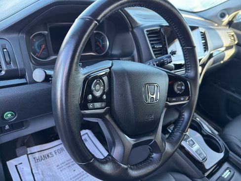 Used 2020 Honda Pilot Touring image 14