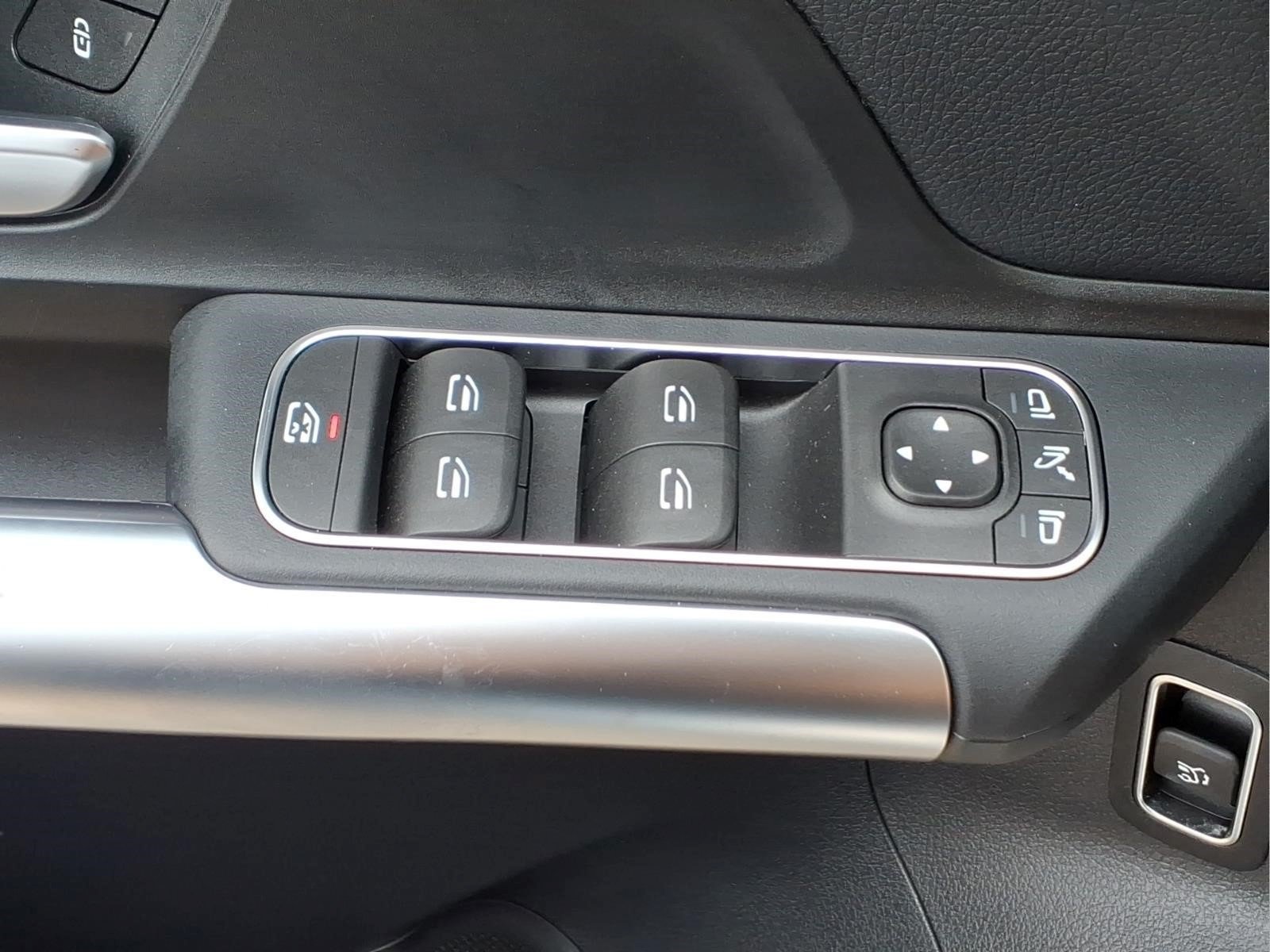 Certified 2023 Mercedes-Benz GLA 250 4MATIC image 24