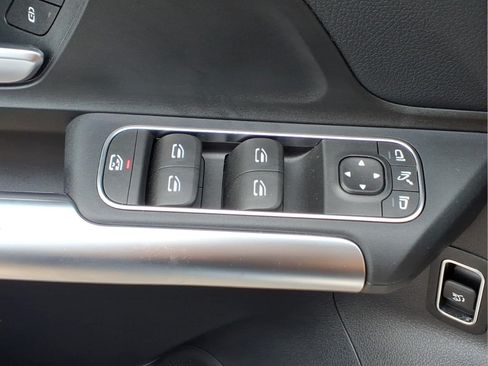 Certified 2023 Mercedes-Benz GLA 250 4MATIC image 24