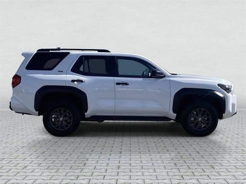 Certified 2025 Toyota 4Runner SR5 image 8