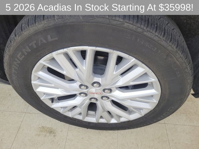 Used 2026 GMC Acadia Elevation w/ Elevation Premium Package FWD image 9