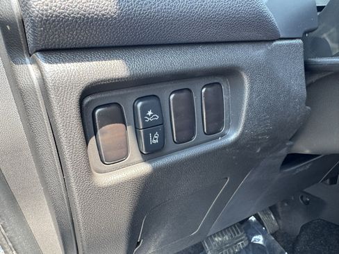 Used 2025 Mitsubishi Outlander Sport AWD image 29