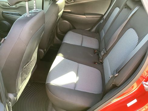 Used 2021 Hyundai Kona SEL Plus image 11