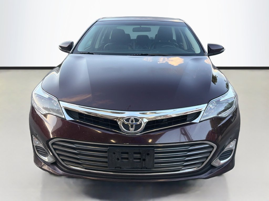 Used 2015 Toyota Avalon XLE FWD image 2