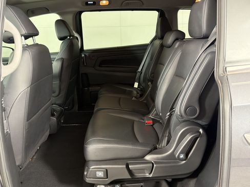 Certified 2024 Honda Odyssey EX-L image 24