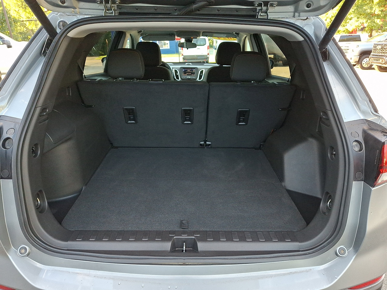 Used 2024 Chevrolet Equinox LT AWD/4WD image 28