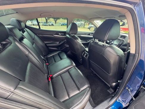 Used 2018 Nissan Maxima 3.5 SV image 13