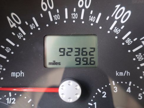 Used 2003 Volkswagen Beetle GL FWD image 39