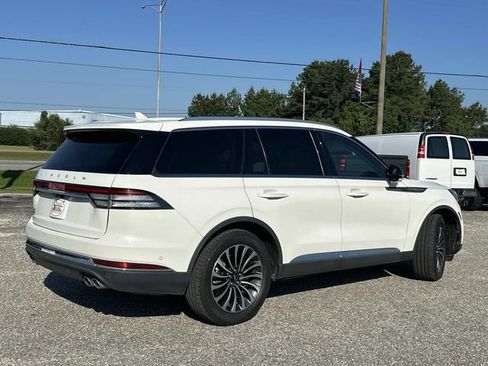 Used 2022 Lincoln Aviator Reserve w/ Equipment Group 201A image 7