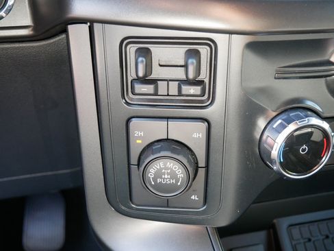 New 2024 Ford F150 XLT w/ Equipment Group 302A MID image 31