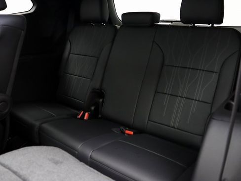 New 2026 Buick Enclave Avenir w/ Super Cruise Package image 12