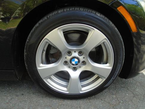 Used 2009 BMW 328i Convertible image 28