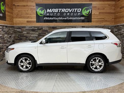 Used 2014 Mitsubishi Outlander GT AWD/4WD image 6