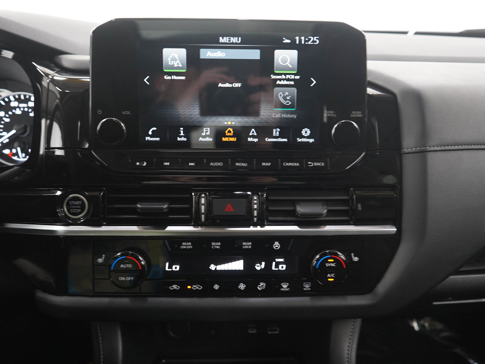 Used 2024 Nissan Pathfinder SL w/ SL Premium Package AWD/4WD image 24