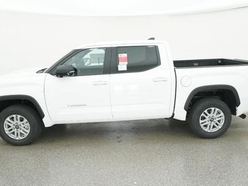 New 2026 Toyota Tundra SR5 AWD/4WD image 15