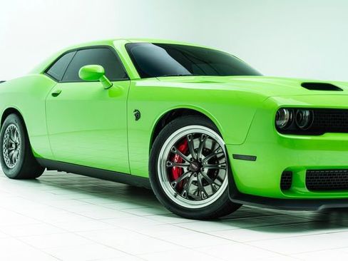 Used 2023 Dodge Challenger SRT Hellcat image 3