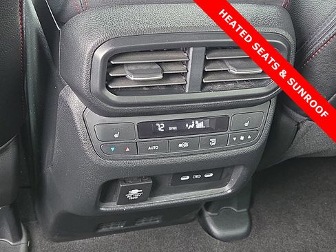 Used 2025 Honda Passport Black Edition image 11